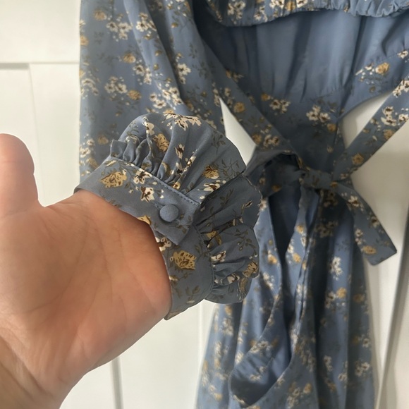 Astr Blue Floral Cut-Out Midi Dress - Picture 9 of 11